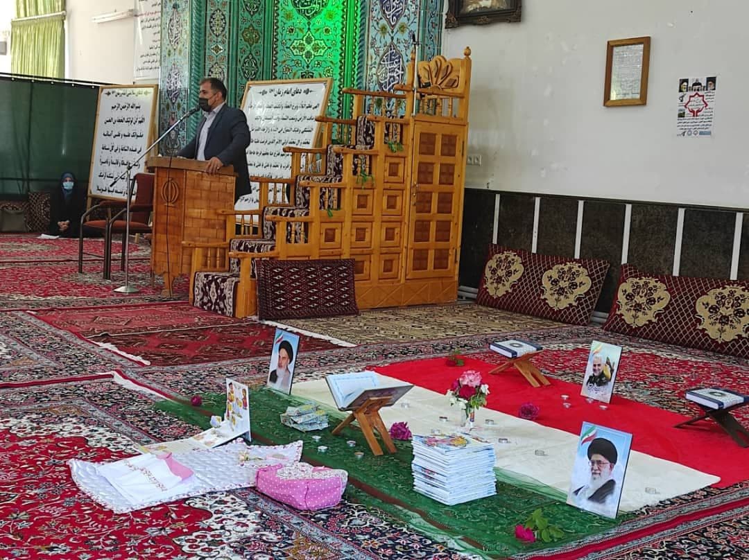 جشن تکلیف شکوفایی دختران پایه سوم ابتدایی مدارس منطقه کجور 