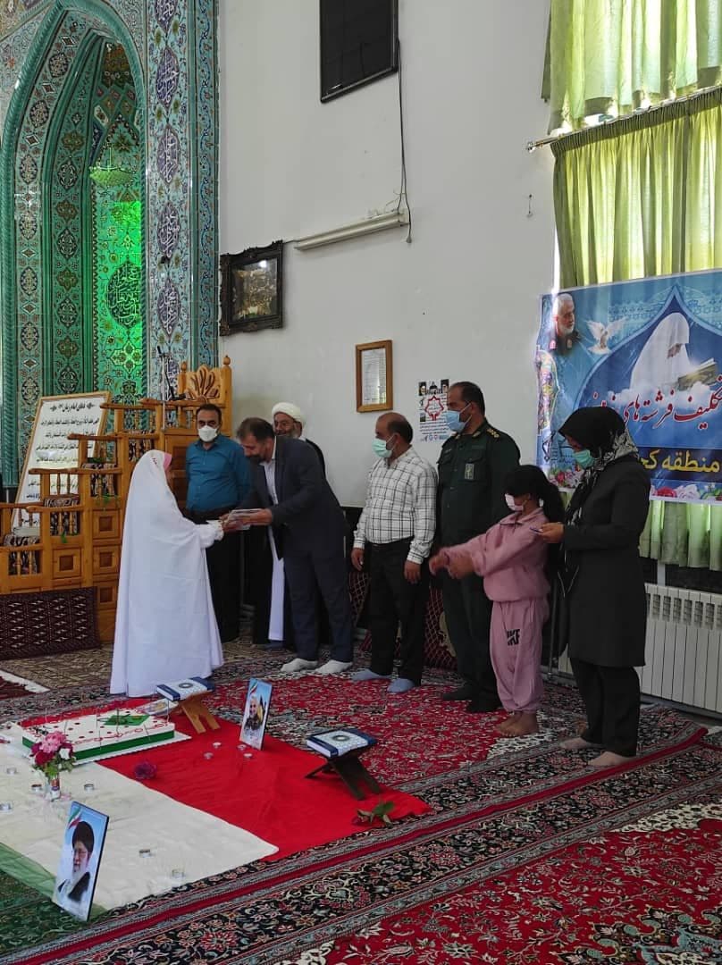 جشن تکلیف شکوفایی دختران پایه سوم ابتدایی مدارس منطقه کجور 