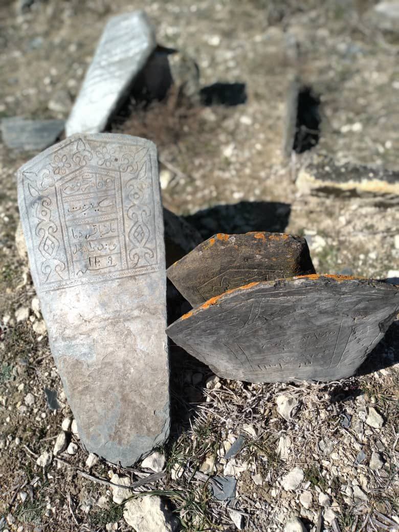 قبرستان تاریخی سفیدچاه در حال نابودی است	
