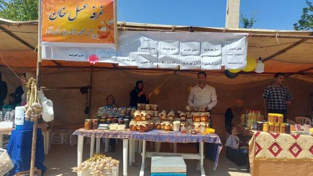 جشنواره سیر "اَتو" و گل محمدی "سنگده" در مازندران برگزار شد