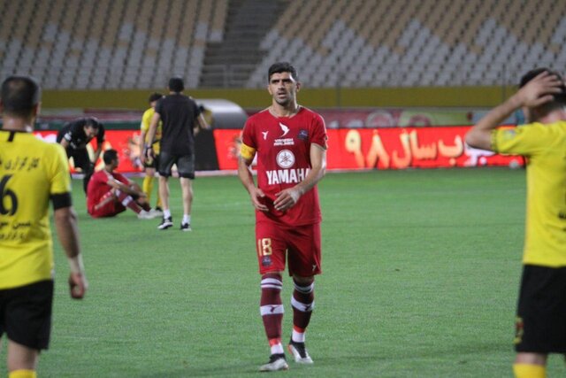 کاپیتان نساجی جدا شد