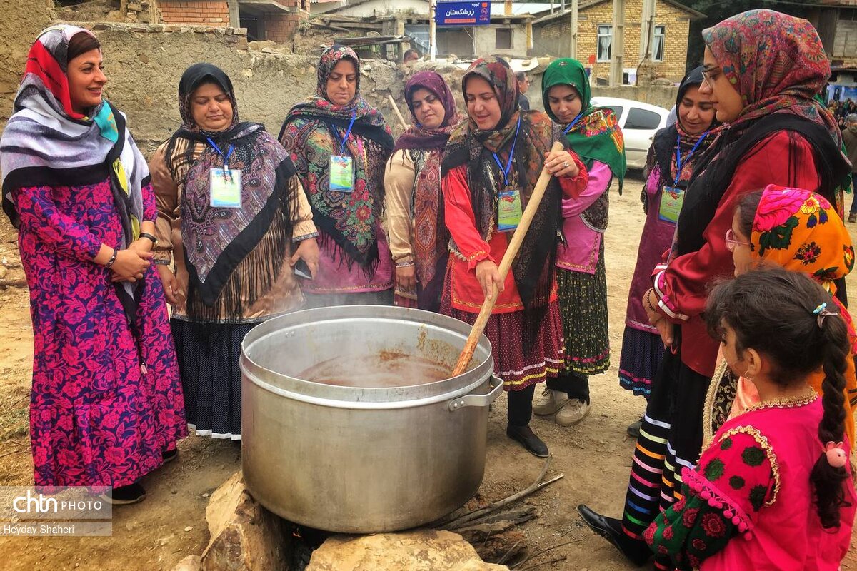 برپایی جشنواره هلی ترشی در مازندران