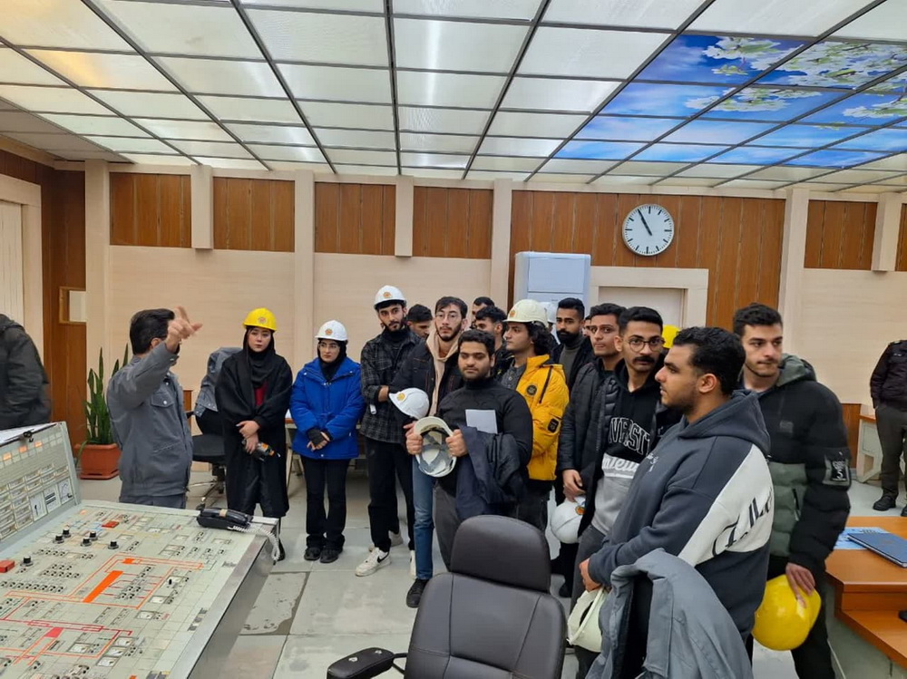 در راستای تعامل بین صنعت و دانشگاه:  دانشجویان رشته مهندسی برق دانشگاه صنعتی نوشیروانی بابل از نيروگاه نکا بازديدكردند