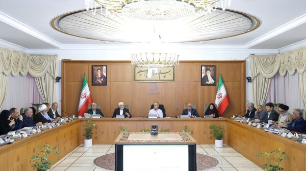 گفت‌وگوی تلفنی پزشکیان با استاندار مازندران در مورد میانکاله