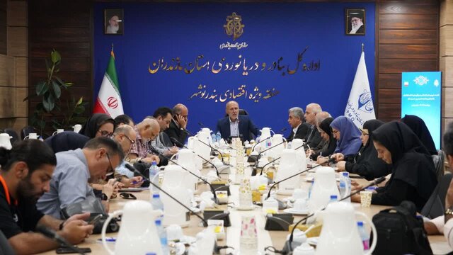  آغاز فعالیت یک فروند کشتی مسافربری در بندر نوشهر