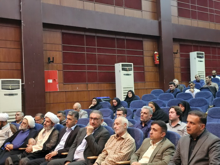تجلیل از کارمند نمونه نیروگاه شهید سلیمی نکا