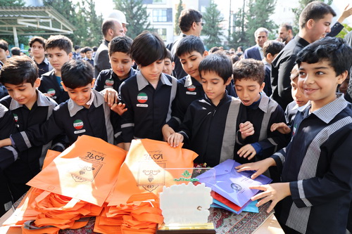 حضور نیروگاه نکا در  آئین آغاز اجرای طرح ملی روز « با انرژی‌ها » در مدارس مازندران 